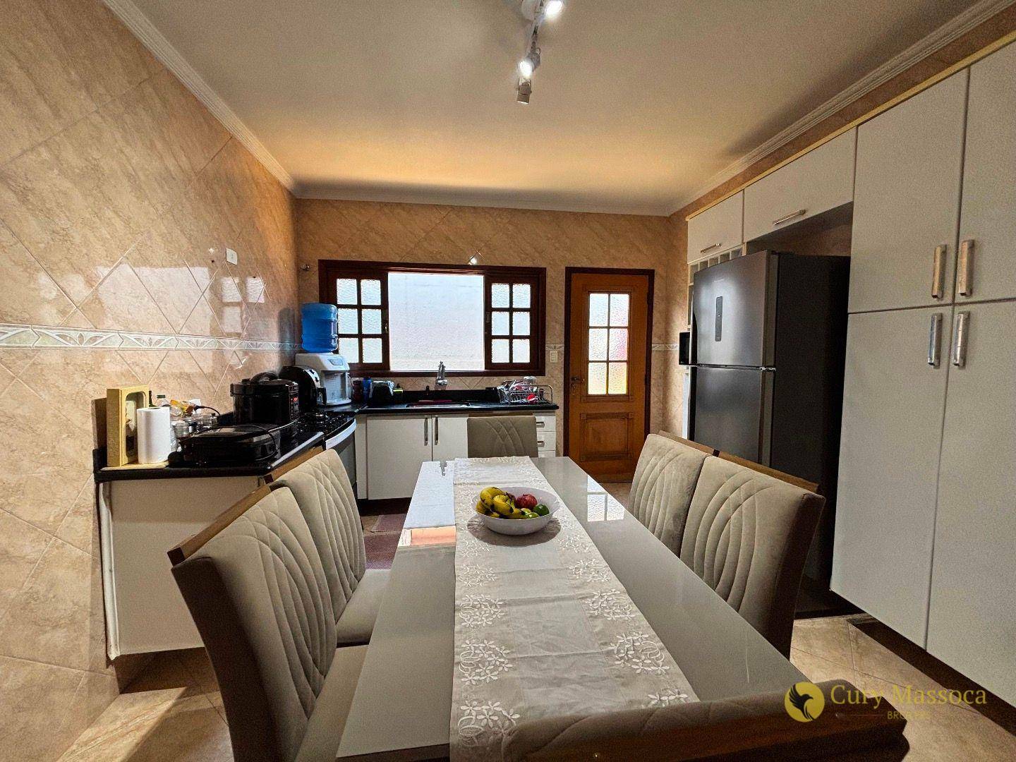 Casa à venda com 2 quartos, 110m² - Foto 10