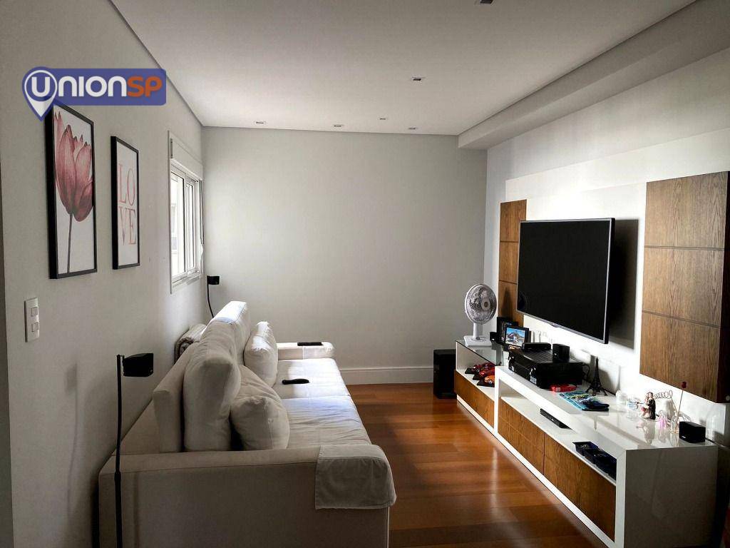 Apartamento à venda com 3 quartos, 238m² - Foto 1