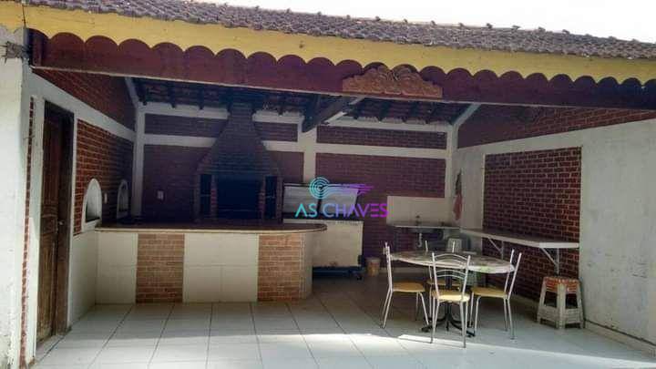 Chácara à venda com 7 quartos, 700m² - Foto 3