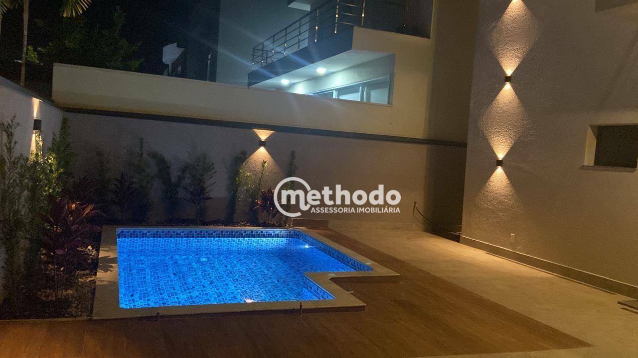 Casa de Condomínio à venda com 4 quartos, 238m² - Foto 1