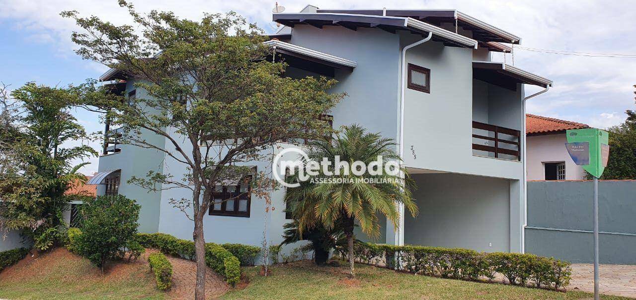 Casa de Condomínio para alugar com 3 quartos, 248m² - Foto 2