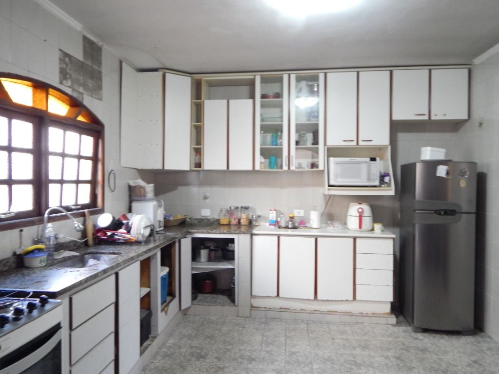 Sobrado à venda com 3 quartos, 220m² - Foto 17