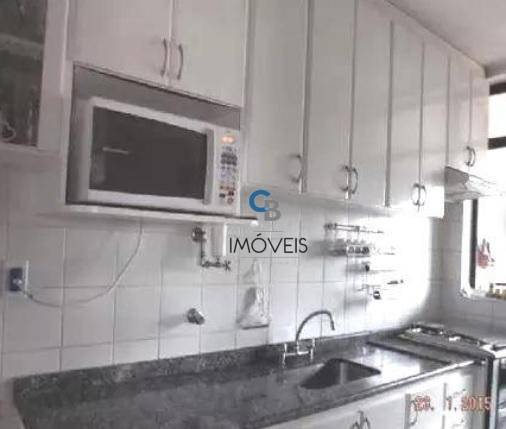 Apartamento à venda com 3 quartos, 74m² - Foto 2