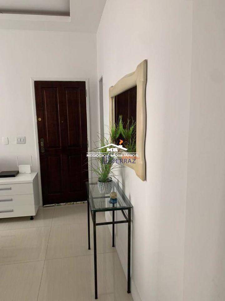 Apartamento à venda com 2 quartos, 70m² - Foto 3