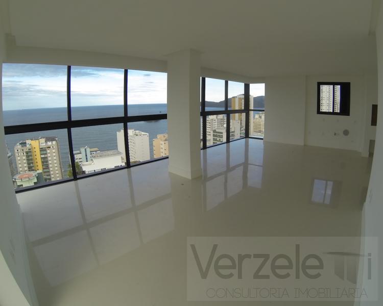 Apartamento à venda com 3 quartos, 139m² - Foto 1