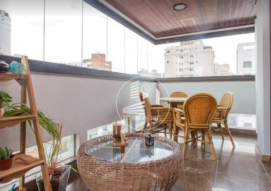 Apartamento à venda com 3 quartos, 240m² - Foto 8