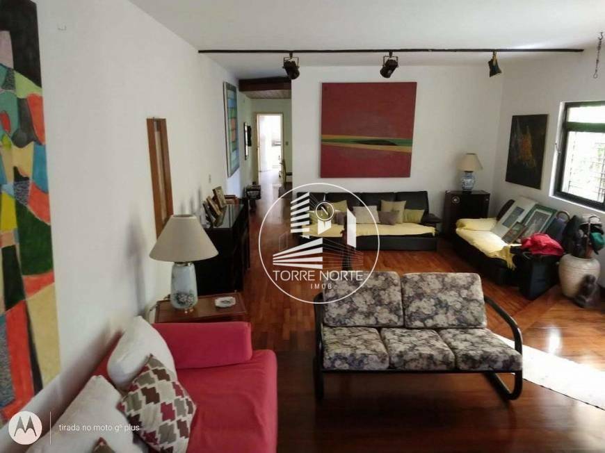 Sobrado à venda com 3 quartos, 224m² - Foto 14