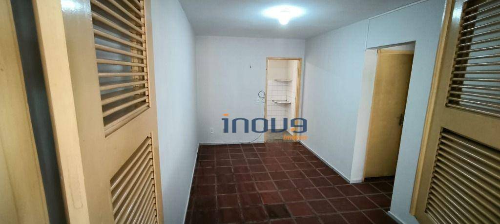 Casa à venda com 3 quartos, 158m² - Foto 8