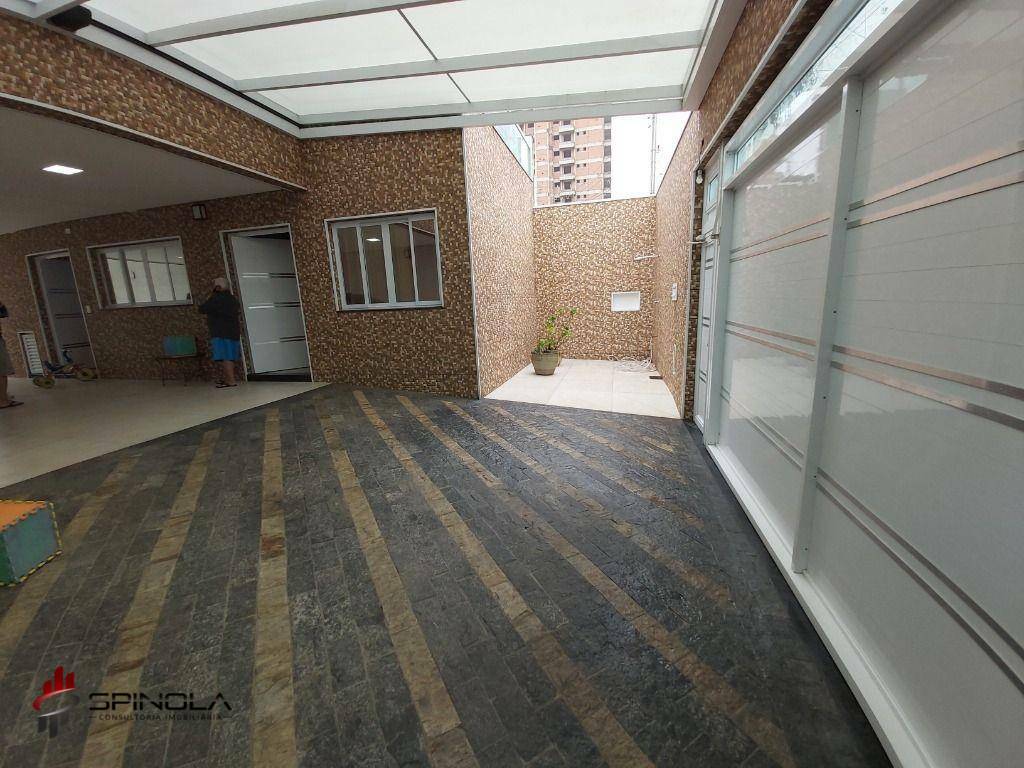 Sobrado à venda com 3 quartos, 300m² - Foto 4