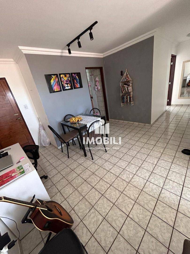 Apartamento à venda com 3 quartos, 77m² - Foto 5