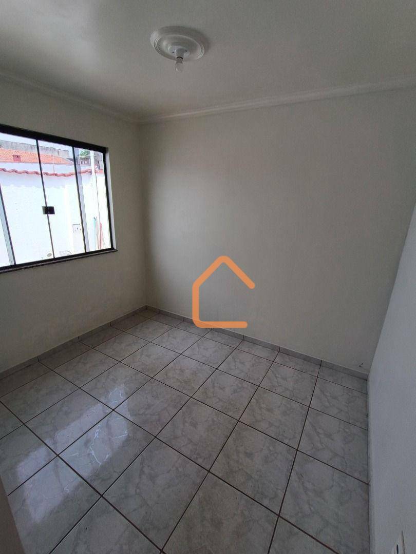 Casa à venda com 4 quartos, 120m² - Foto 6