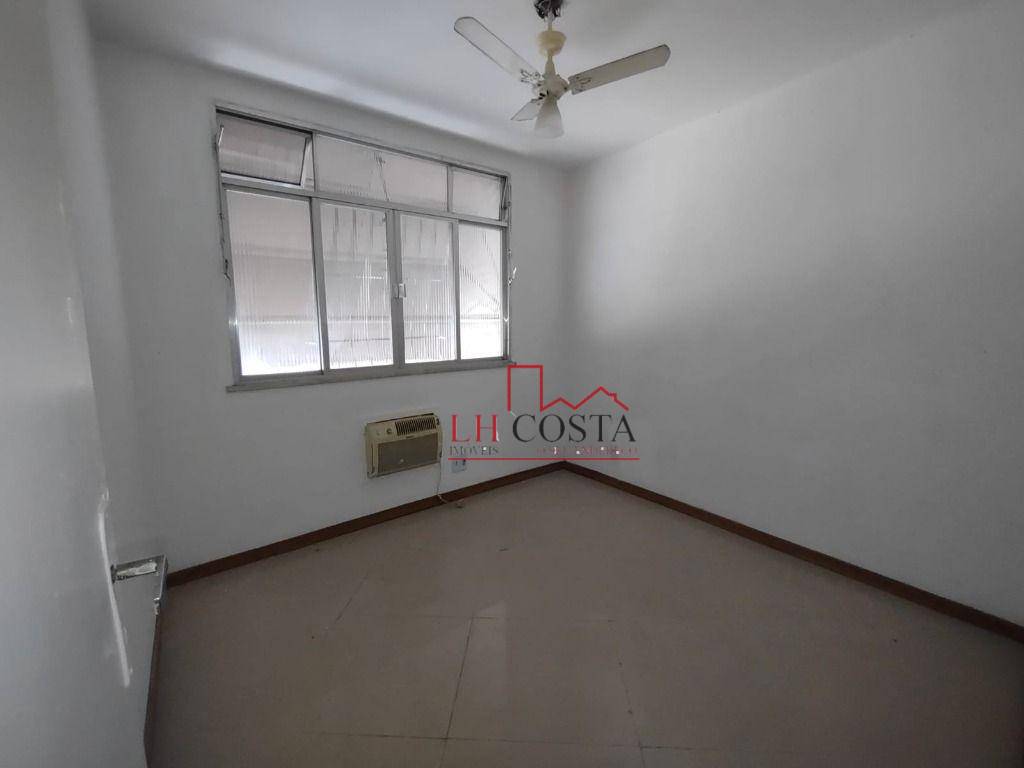 Apartamento à venda com 2 quartos, 60m² - Foto 7