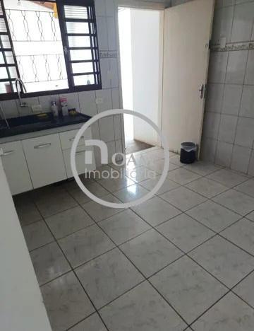 Casa para alugar com 2 quartos, 100m² - Foto 3