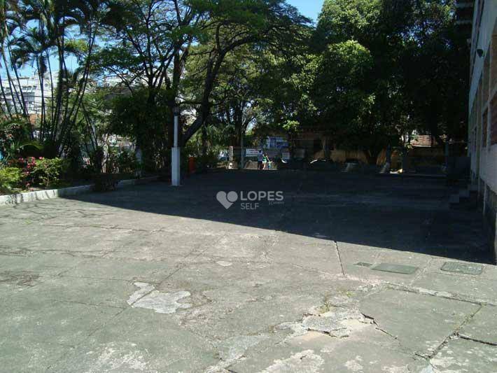 Apartamento à venda com 3 quartos, 119m² - Foto 11