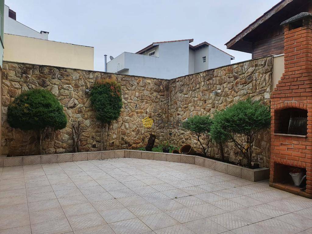 Casa à venda com 4 quartos, 255m² - Foto 14