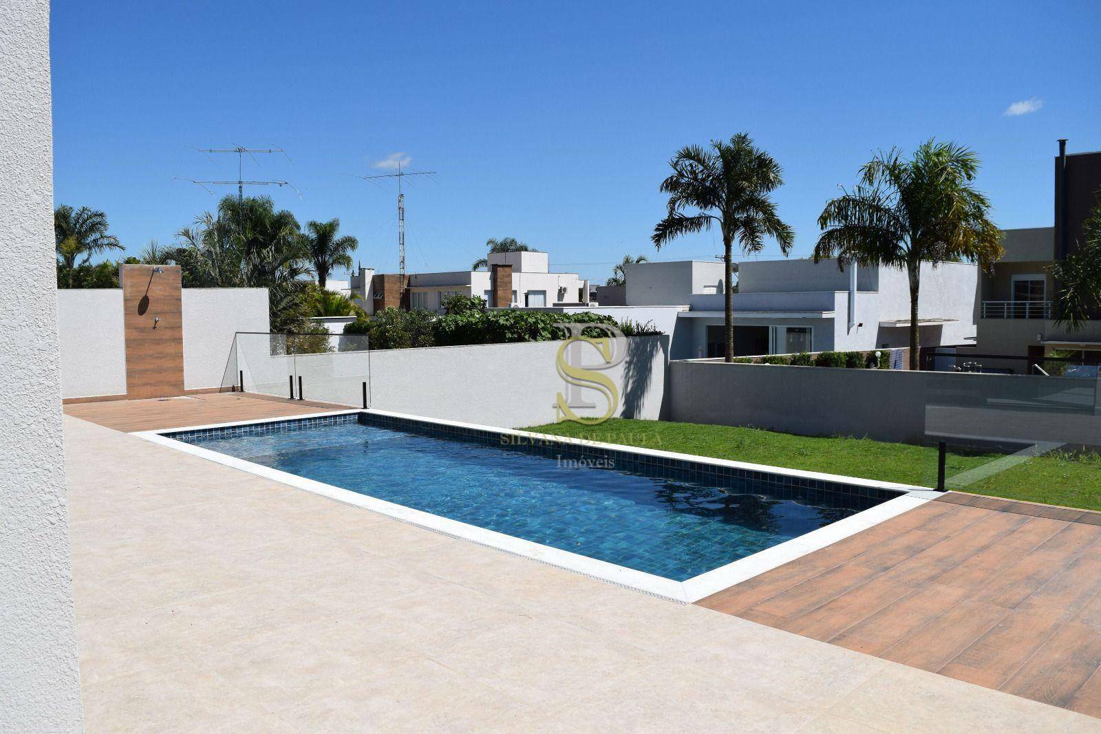 Casa de Condomínio à venda com 4 quartos, 255m² - Foto 35