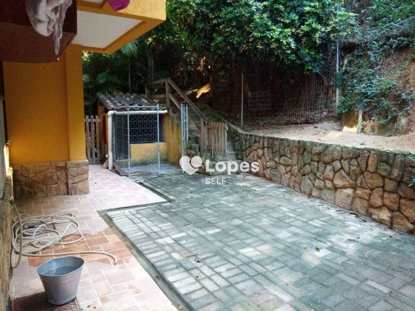 Casa de Condomínio à venda com 4 quartos, 251m² - Foto 12