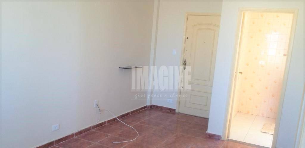 Apartamento à venda com 1 quarto, 46m² - Foto 2