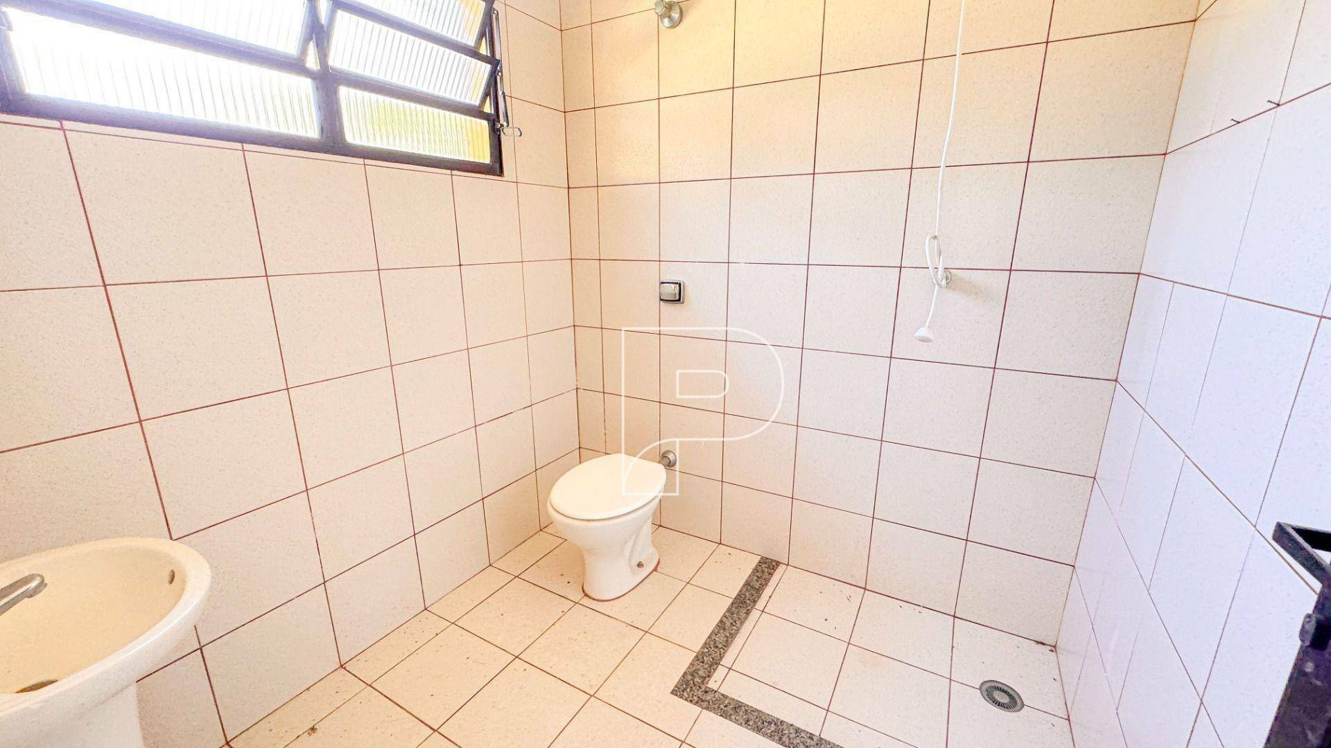 Casa à venda e aluguel com 3 quartos, 341m² - Foto 21