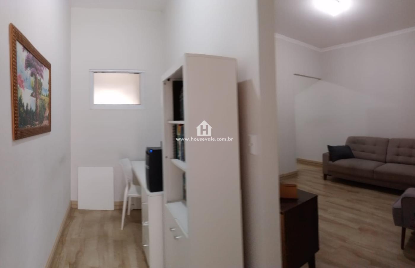 Casa à venda com 2 quartos, 125m² - Foto 2