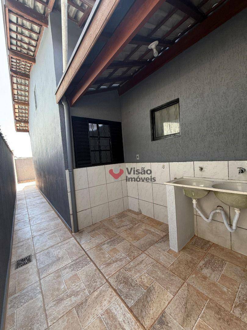 Casa à venda com 2 quartos, 70m² - Foto 19