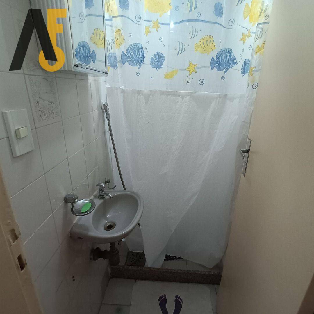 Apartamento à venda com 2 quartos, 75m² - Foto 18