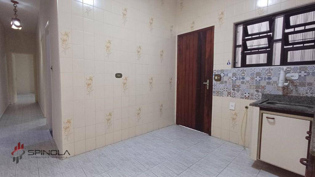 Casa à venda com 2 quartos, 61m² - Foto 13