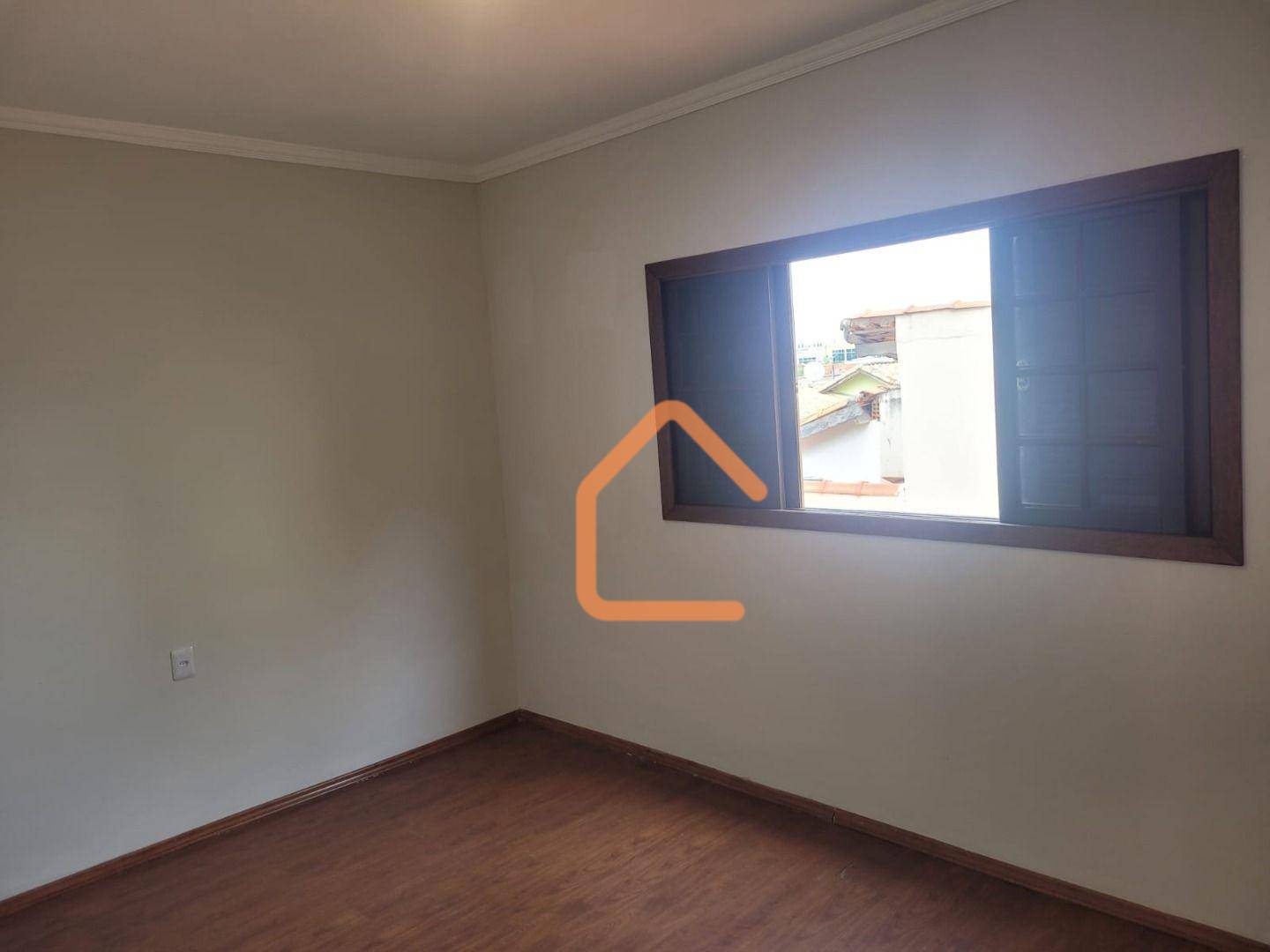 Casa à venda com 4 quartos, 192m² - Foto 10