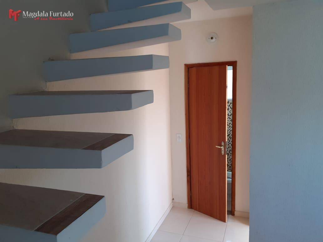 Casa à venda com 2 quartos, 80m² - Foto 9