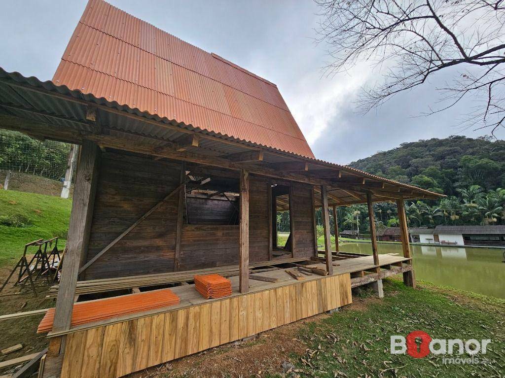 Sítio à venda com 3 quartos, 900m² - Foto 70