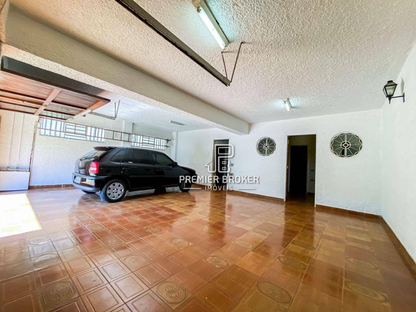 Casa à venda com 4 quartos, 304m² - Foto 16