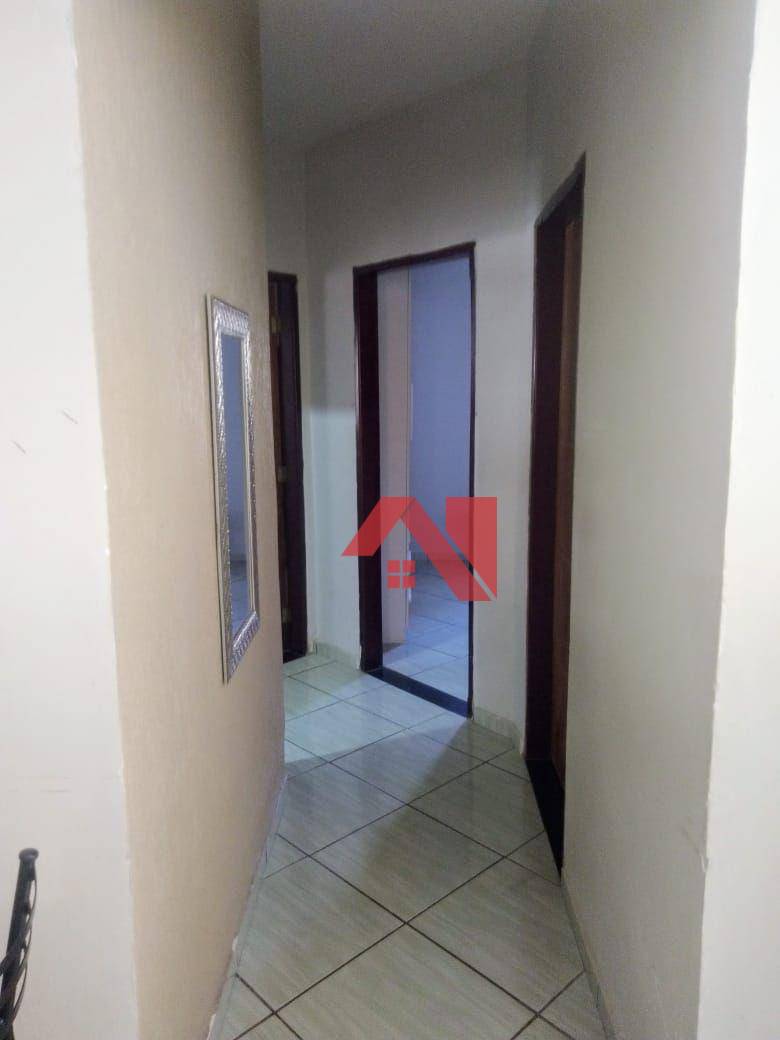 Casa à venda com 3 quartos, 99m² - Foto 2