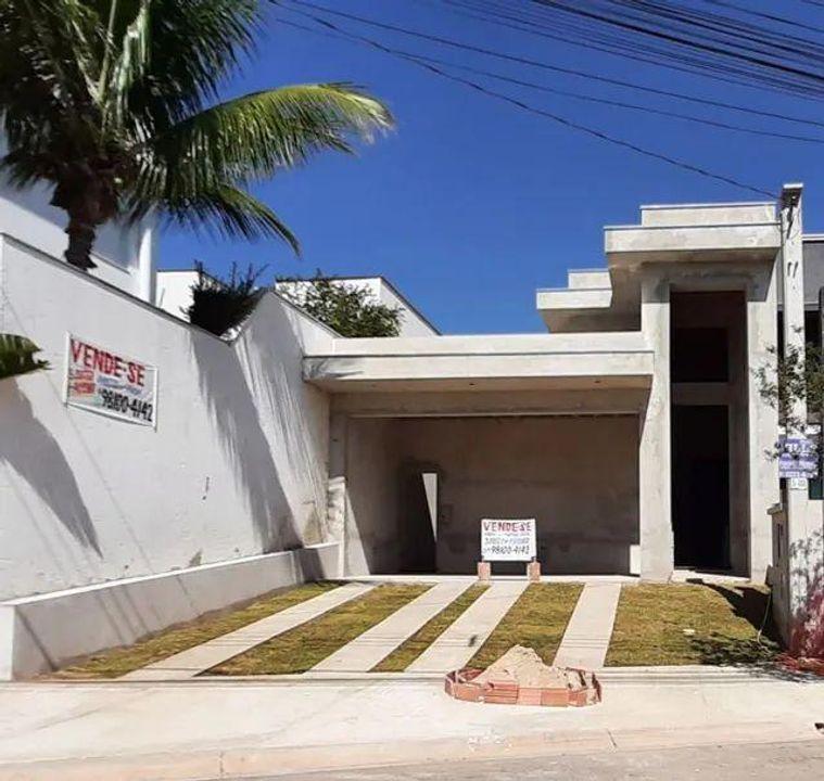 Casa de Condomínio à venda com 3 quartos, 234m² - Foto 1