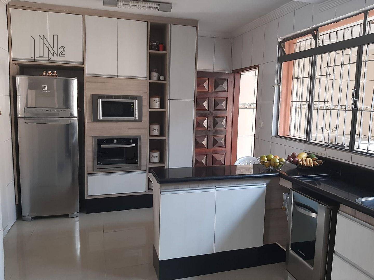 Sobrado à venda com 3 quartos, 220m² - Foto 8