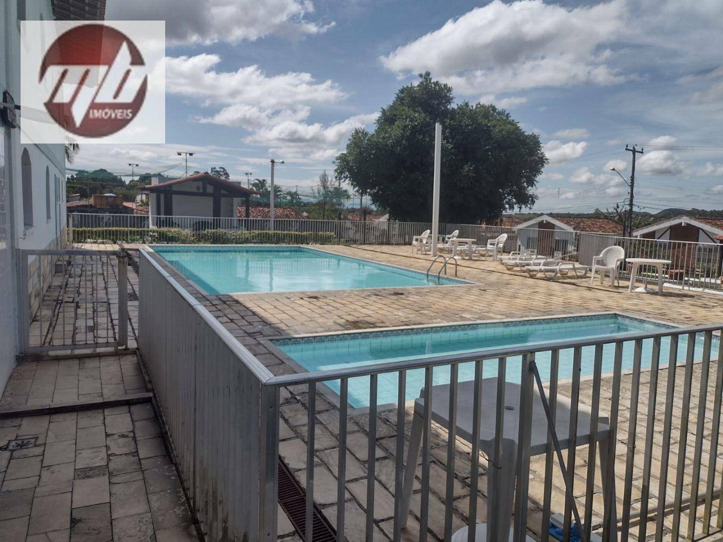 Casa de Condomínio à venda com 4 quartos, 162m² - Foto 1