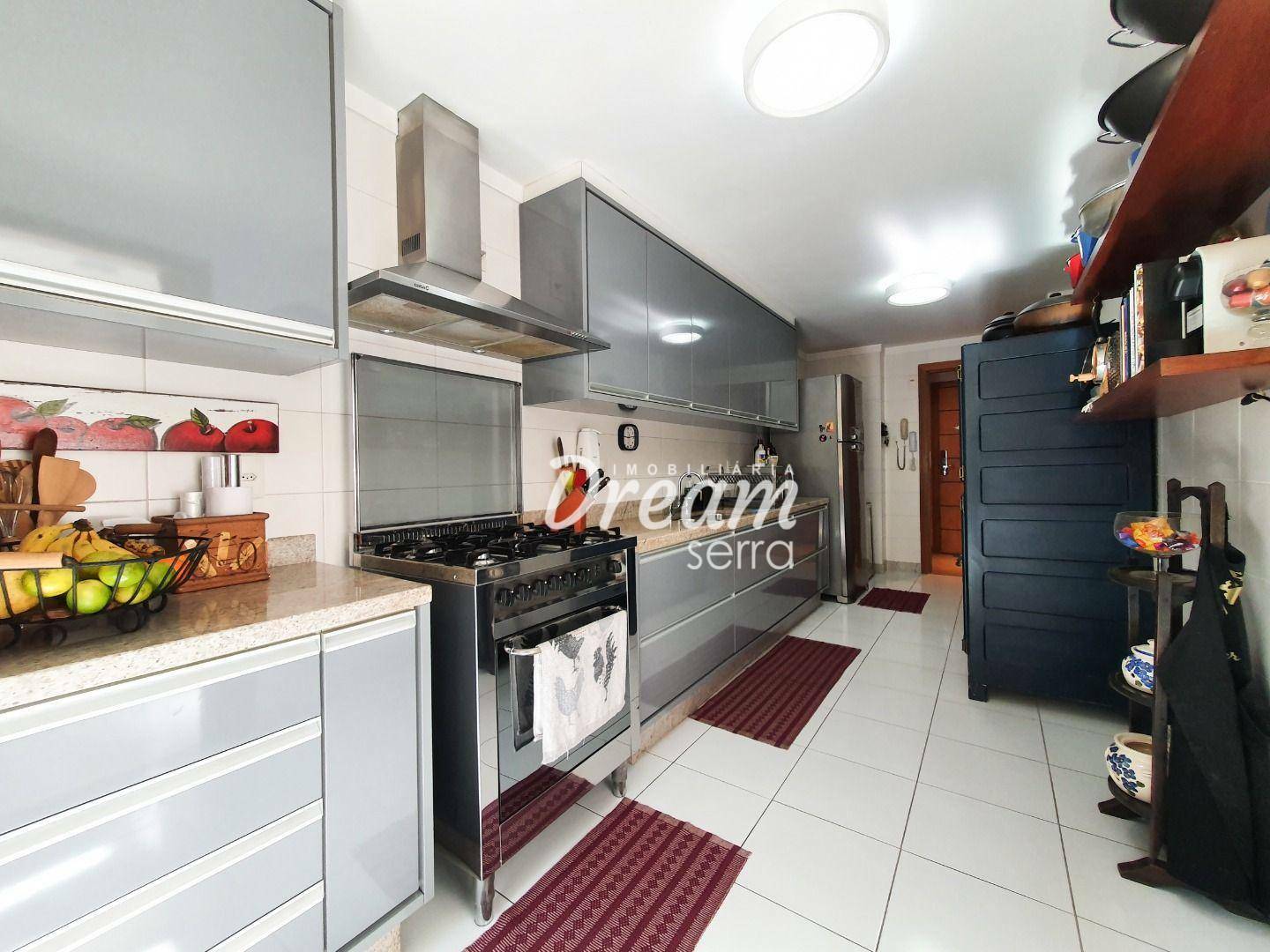 Apartamento à venda com 4 quartos, 181m² - Foto 5