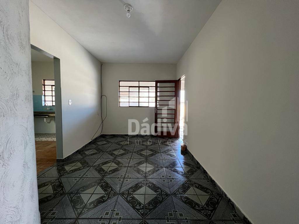 Casa para alugar com 3 quartos, 100M2 - Foto 7