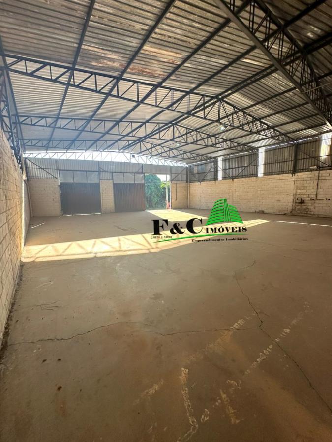 Depósito-Galpão-Armazém para alugar, 550m² - Foto 3