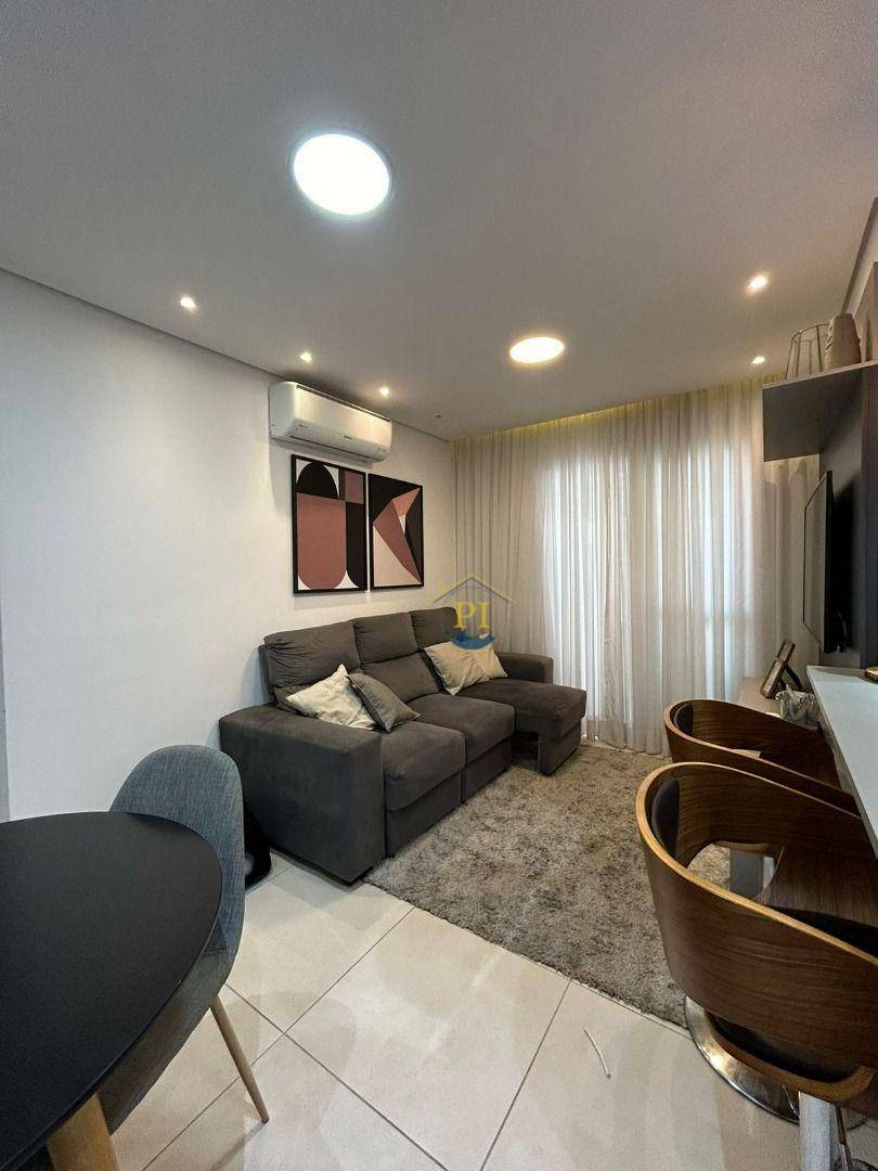 Apartamento à venda com 2 quartos, 63m² - Foto 1