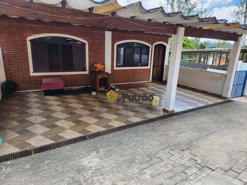 Chácara, 4 quartos, 304 m² - Foto 4