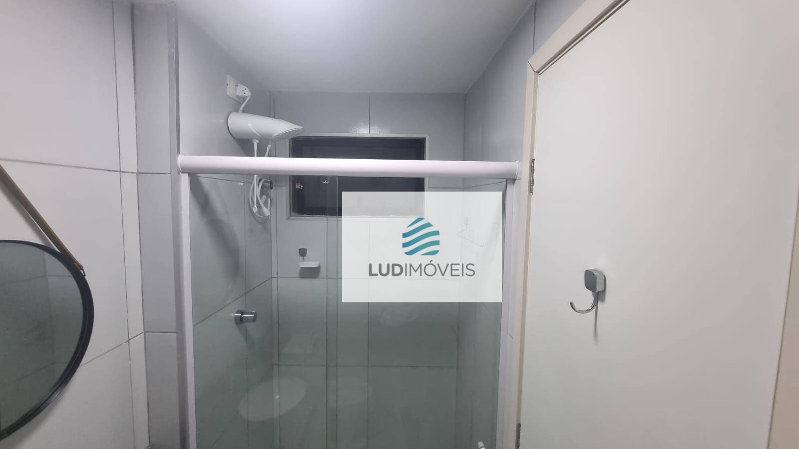 Apartamento para alugar com 2 quartos, 55m² - Foto 11