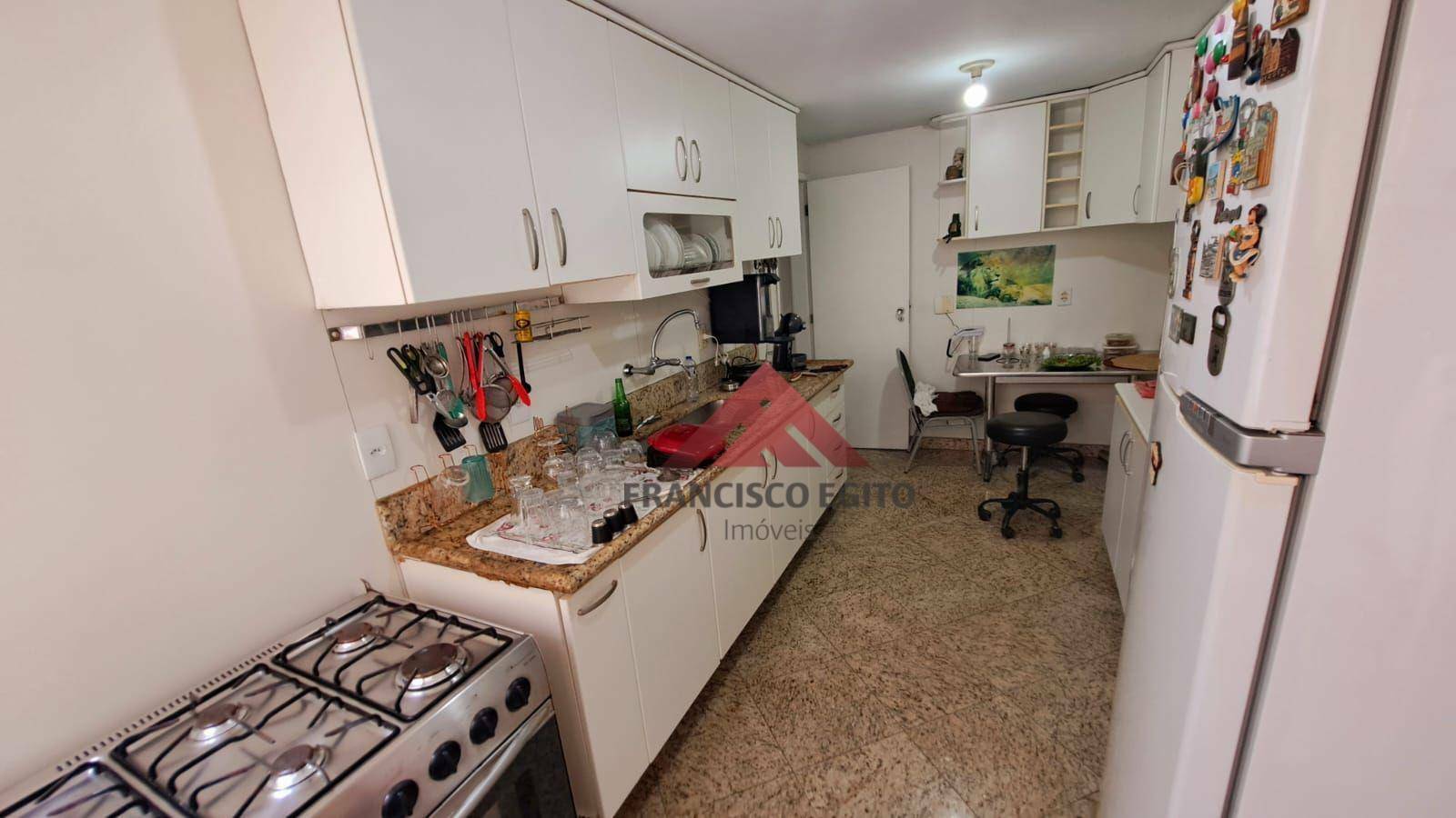 Apartamento para alugar com 4 quartos, 180m² - Foto 10