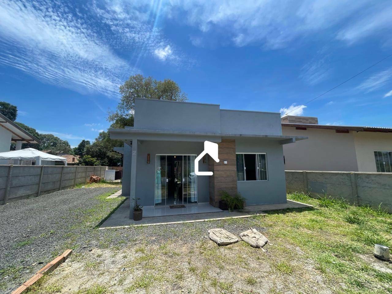 Casa à venda com 2 quartos, 66m² - Foto 3