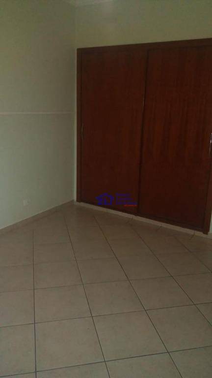 Apartamento à venda com 3 quartos, 140m² - Foto 5