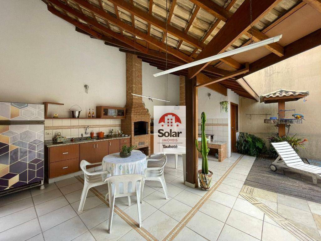 Casa à venda com 4 quartos, 360m² - Foto 24