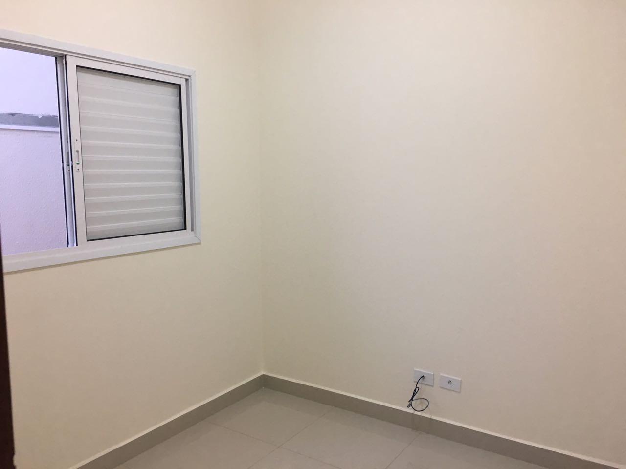 Casa para alugar com 3 quartos, 90m² - Foto 4