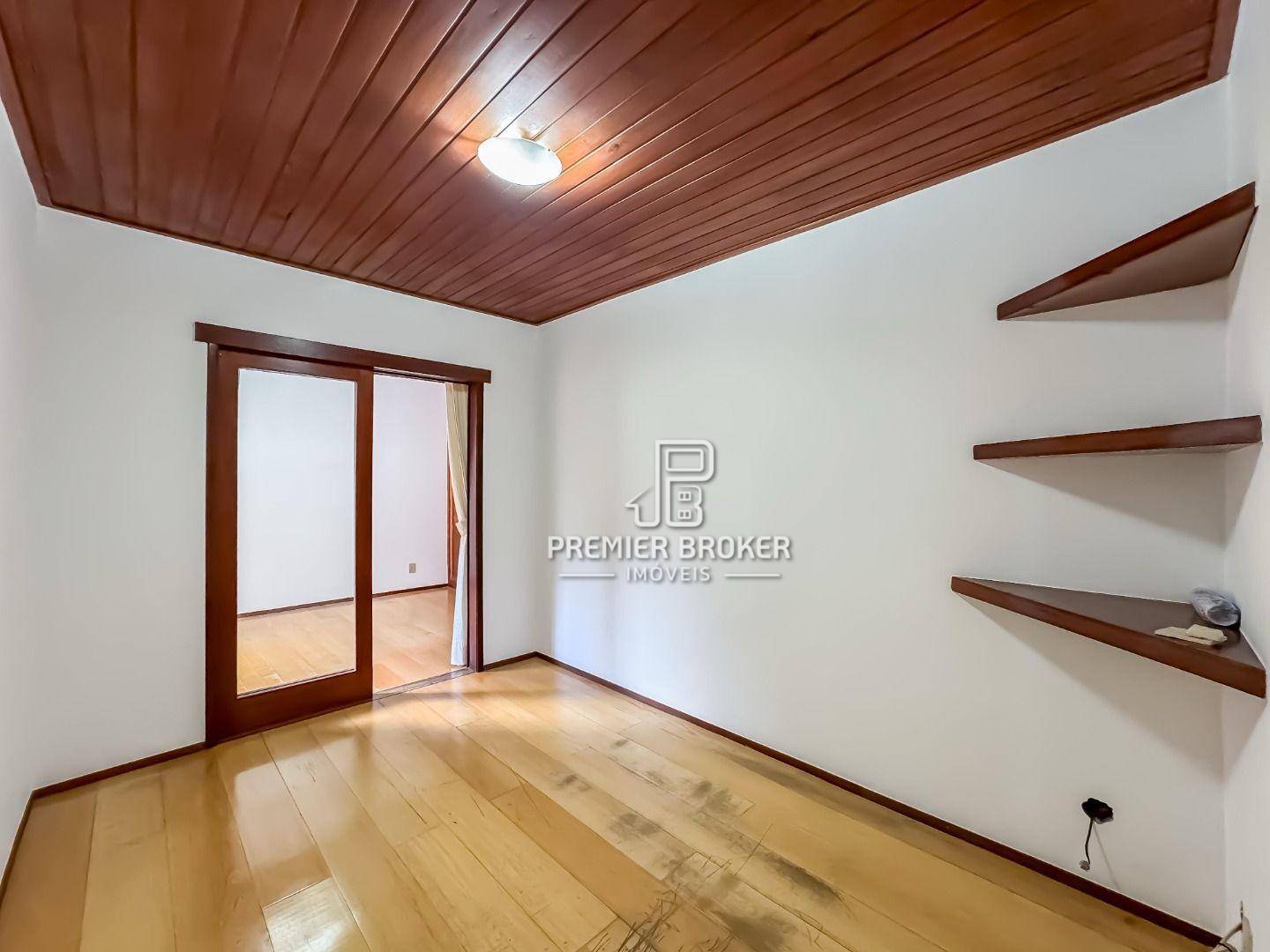 Casa de Condomínio à venda com 4 quartos, 250m² - Foto 38