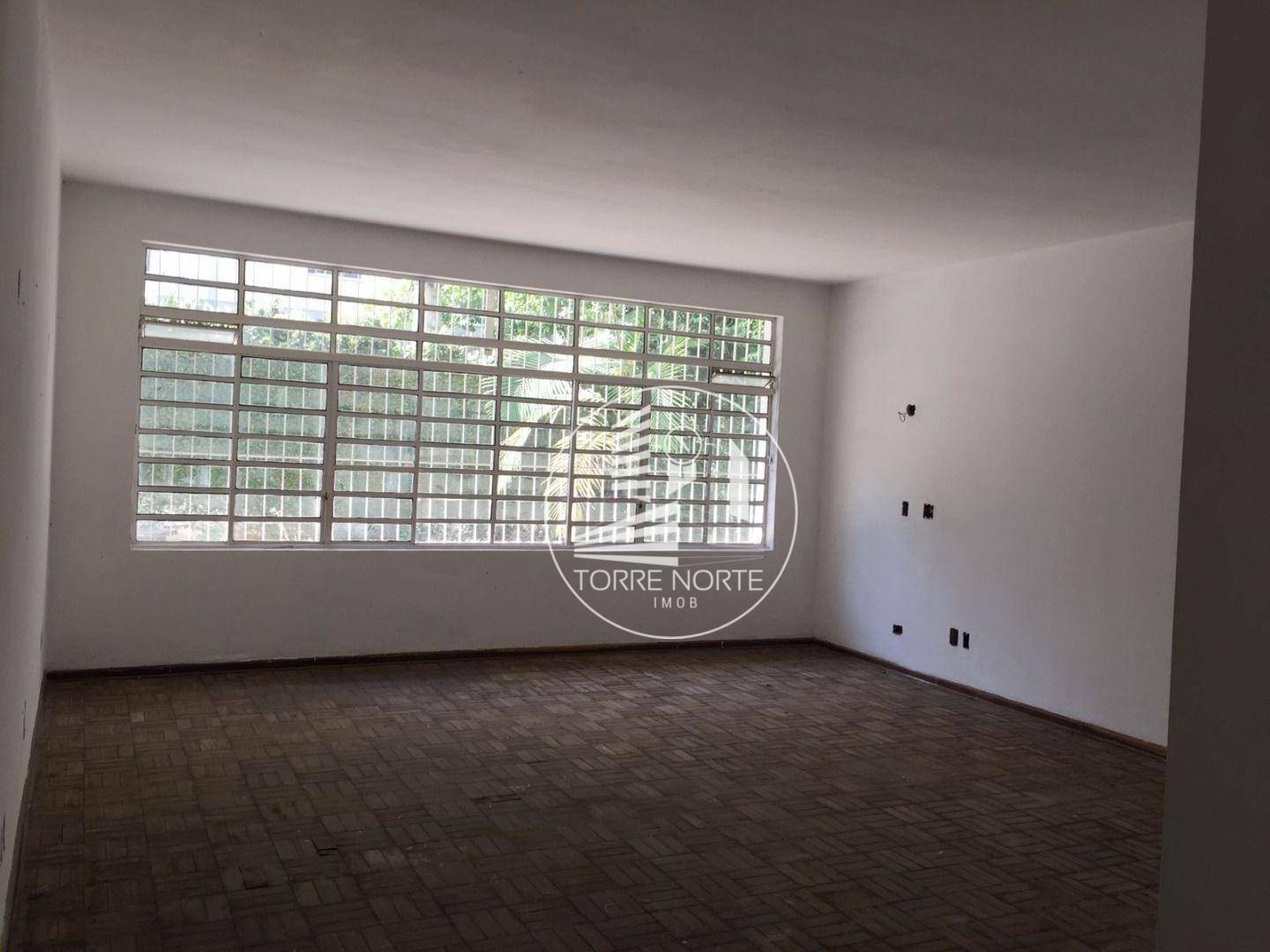 Casa à venda com 3 quartos, 292m² - Foto 20