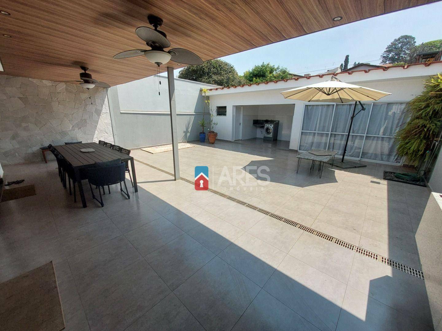 Casa à venda com 3 quartos, 157m² - Foto 16