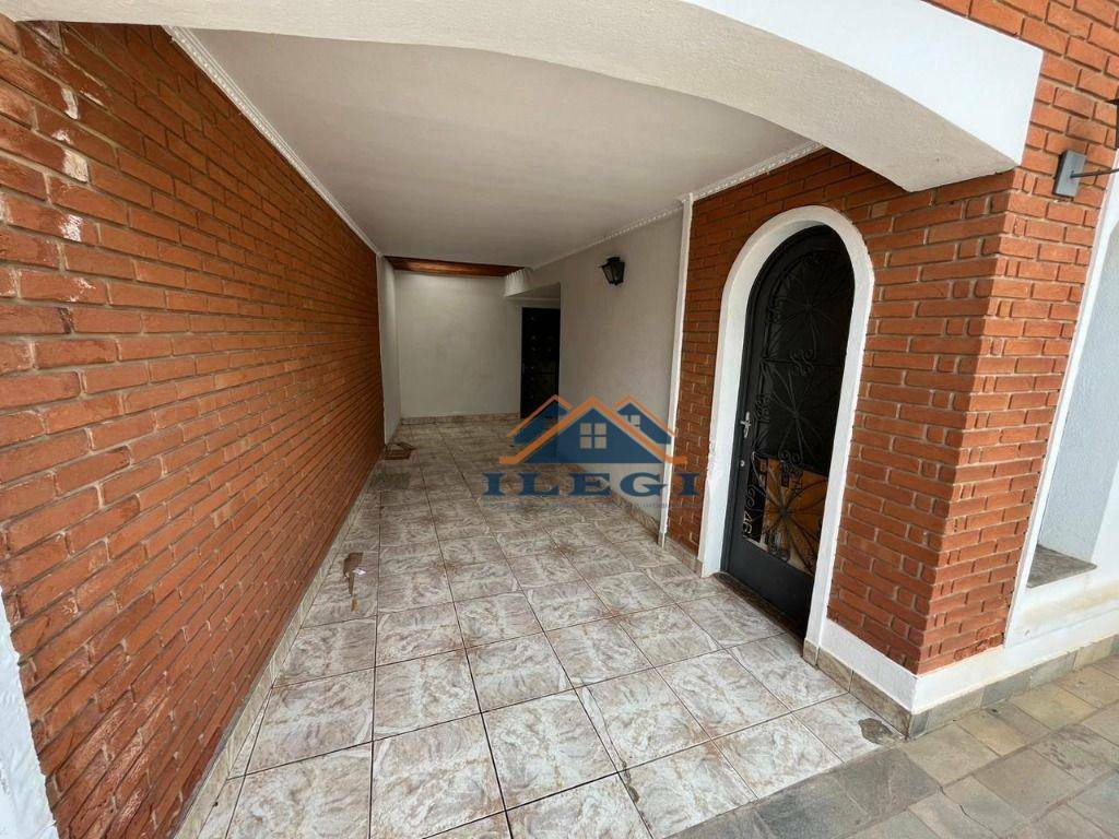 Casa à venda com 3 quartos, 162m² - Foto 3